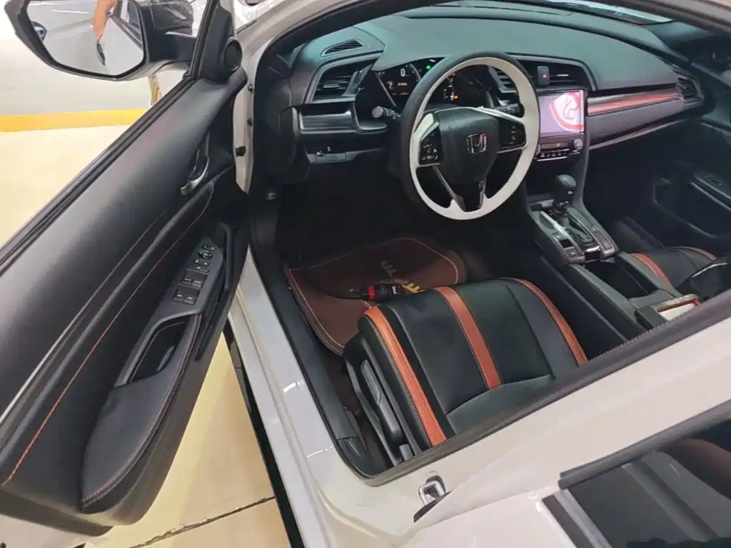 Honda Civic 2021 — фото 16