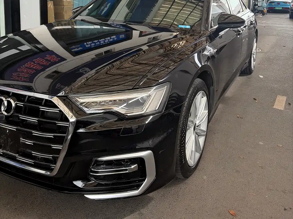 Audi A6L 2022