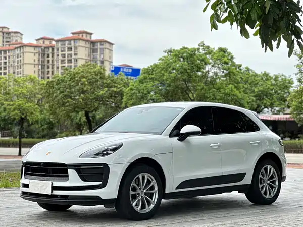 Porsche Macan 2022