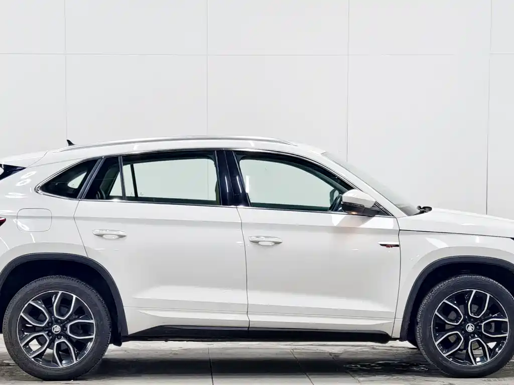 Skoda Kodiak GT 2021 — фото 8
