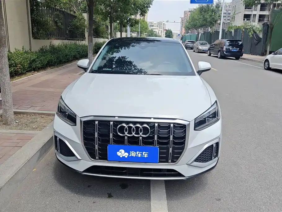 Audi Q2L 2022