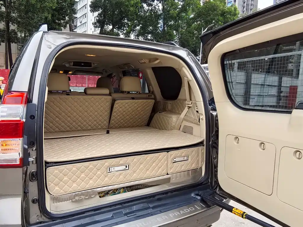 Toyota Prado 2015 — фото 9