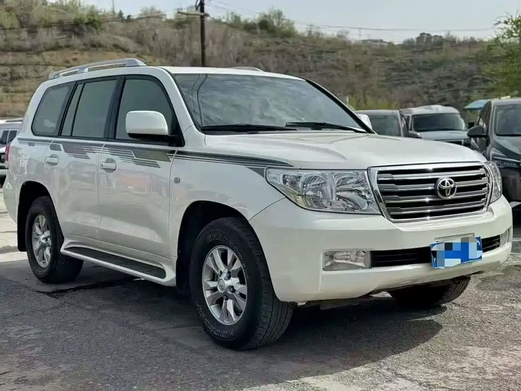 Toyota Land Cruiser 2012 — фото 3