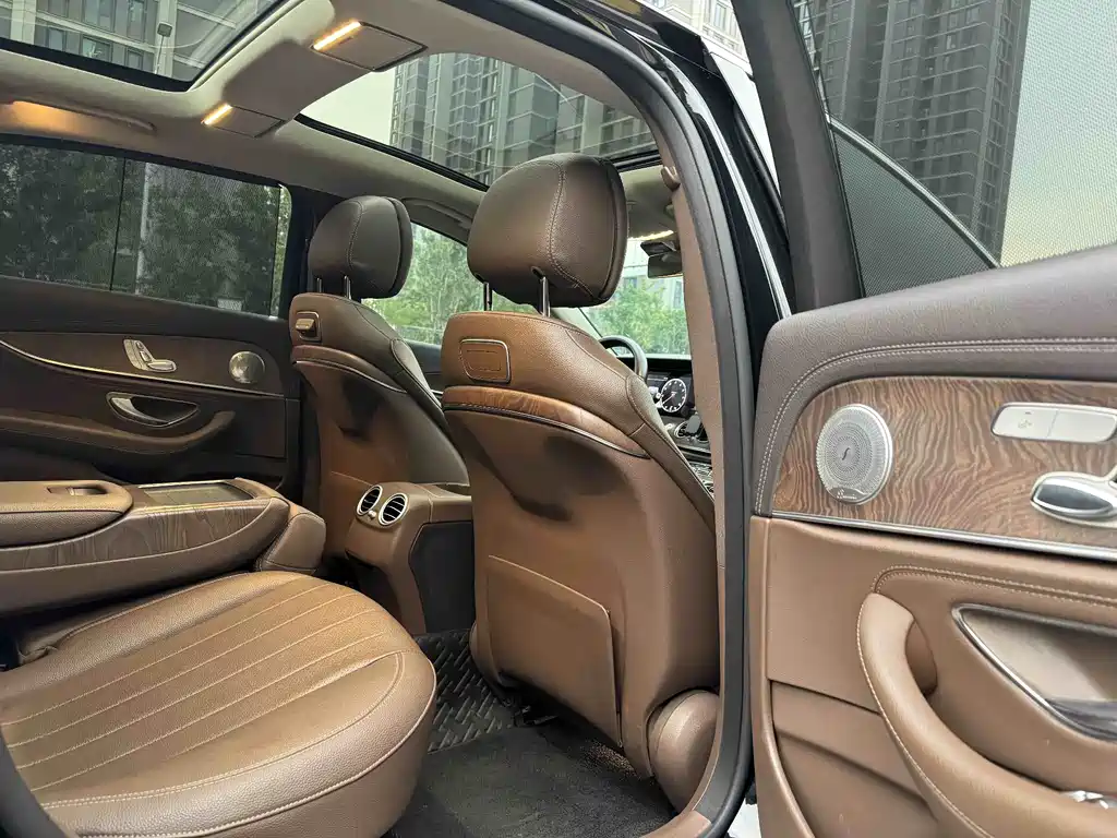 Mercedes-Benz E-Class 2019