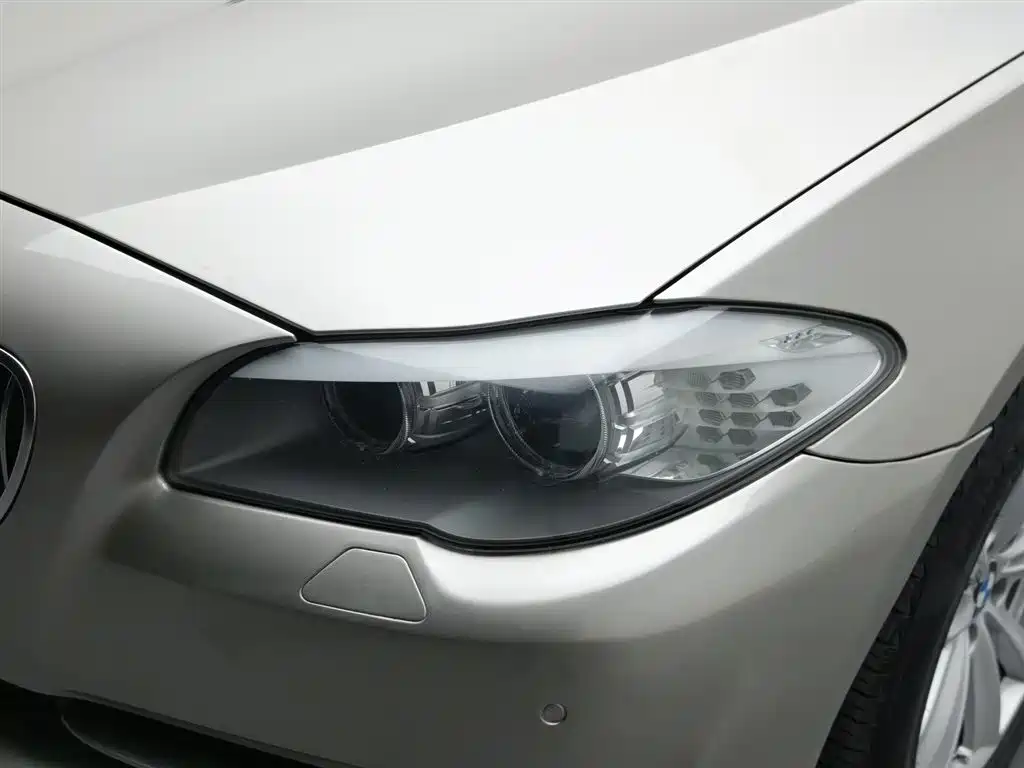 BMW 5 Series 2012