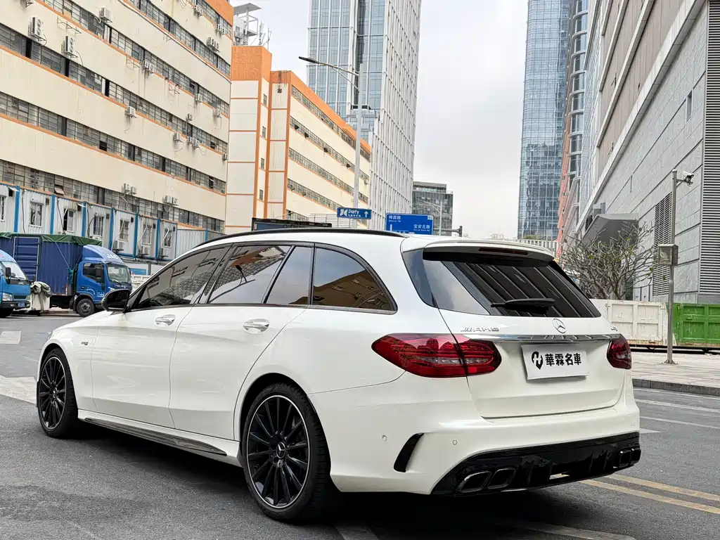 Mercedes-Benz C-Class AMG 2019 — фото 15