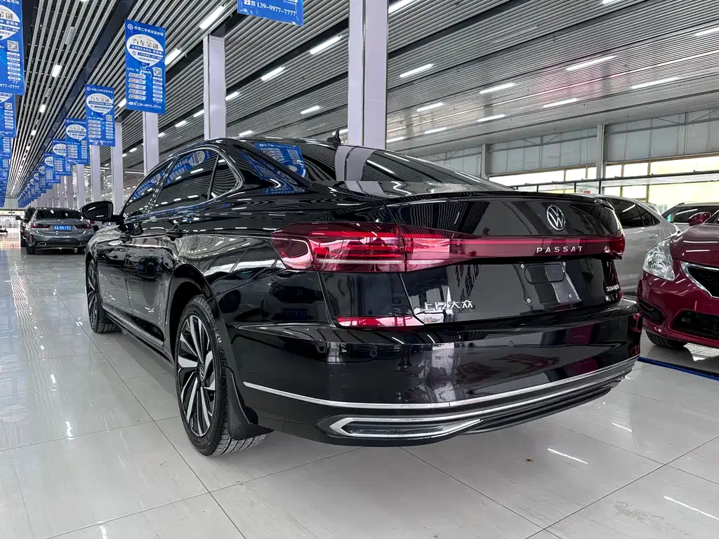 Volkswagen Passat 2022