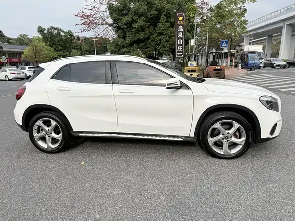 Mercedes-Benz GLA 2018