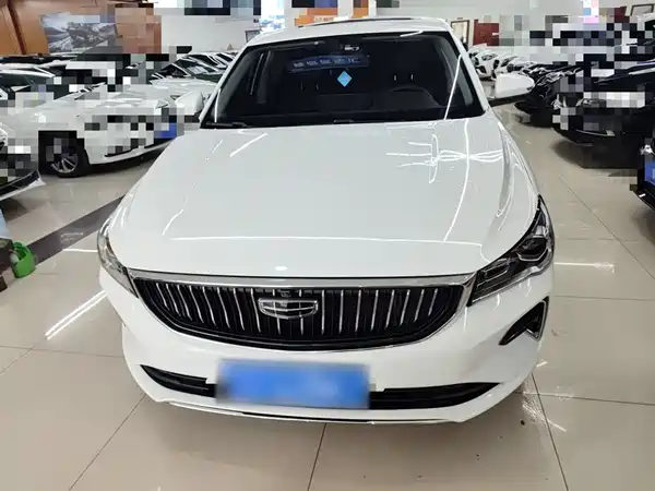Geely Emgrand 2023