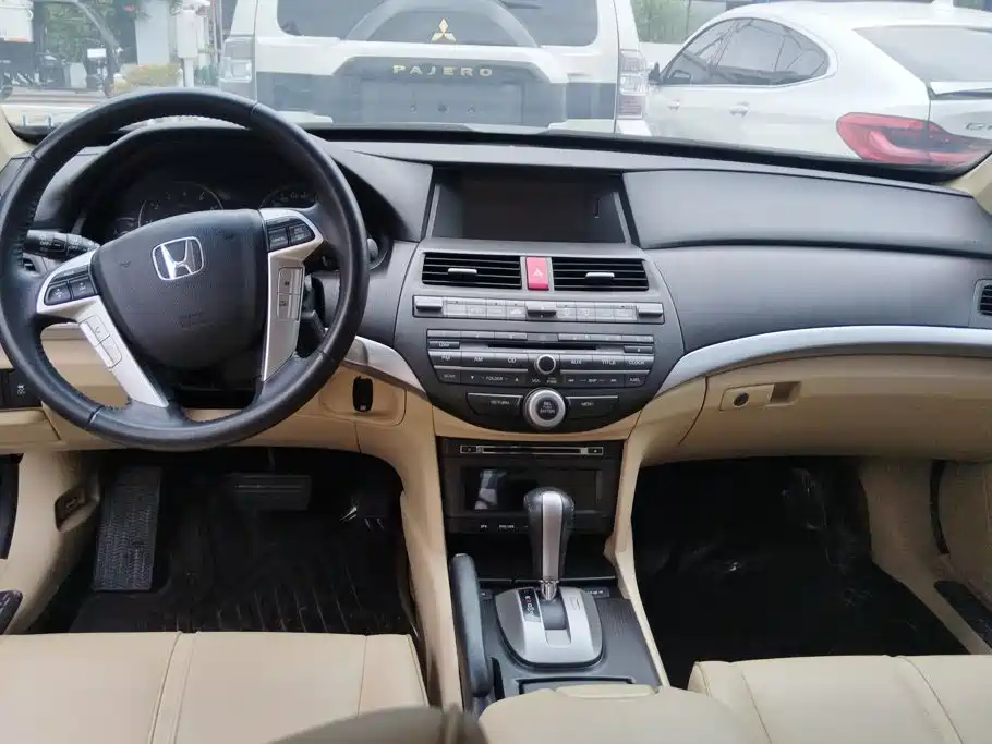 Honda Crosstour 2013 — фото 12