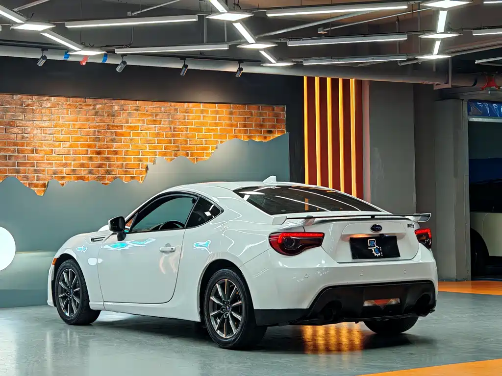 Subaru BRZ 2019 — фото 10