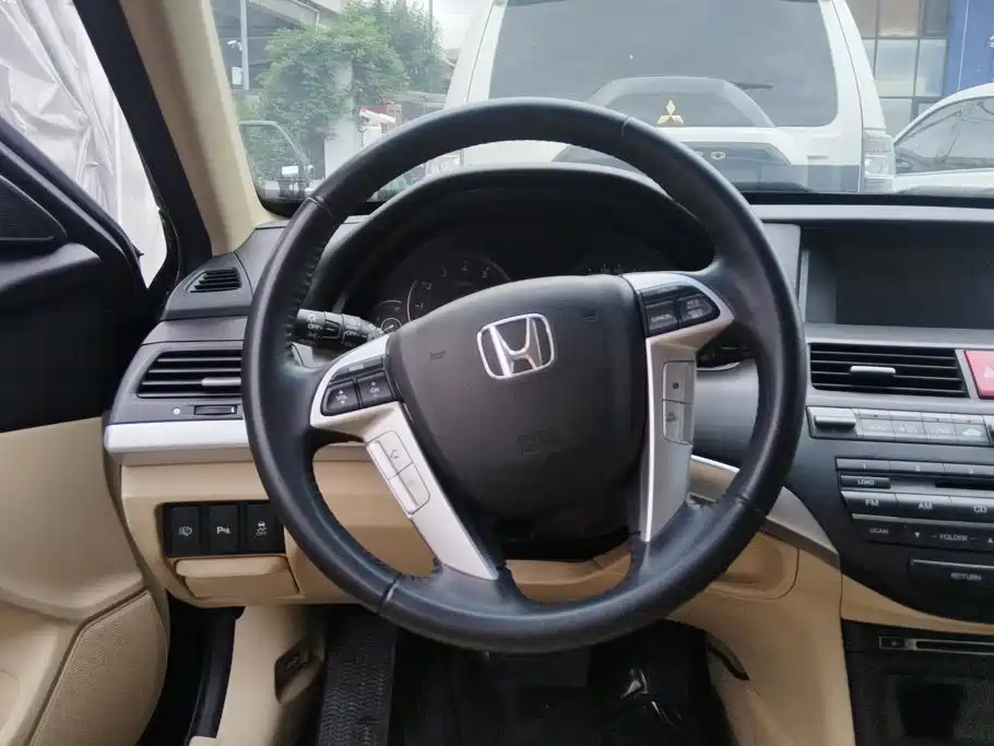 Honda Crosstour 2013 — фото 15