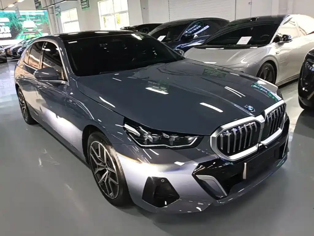 BMW i5 2024 — фото 4
