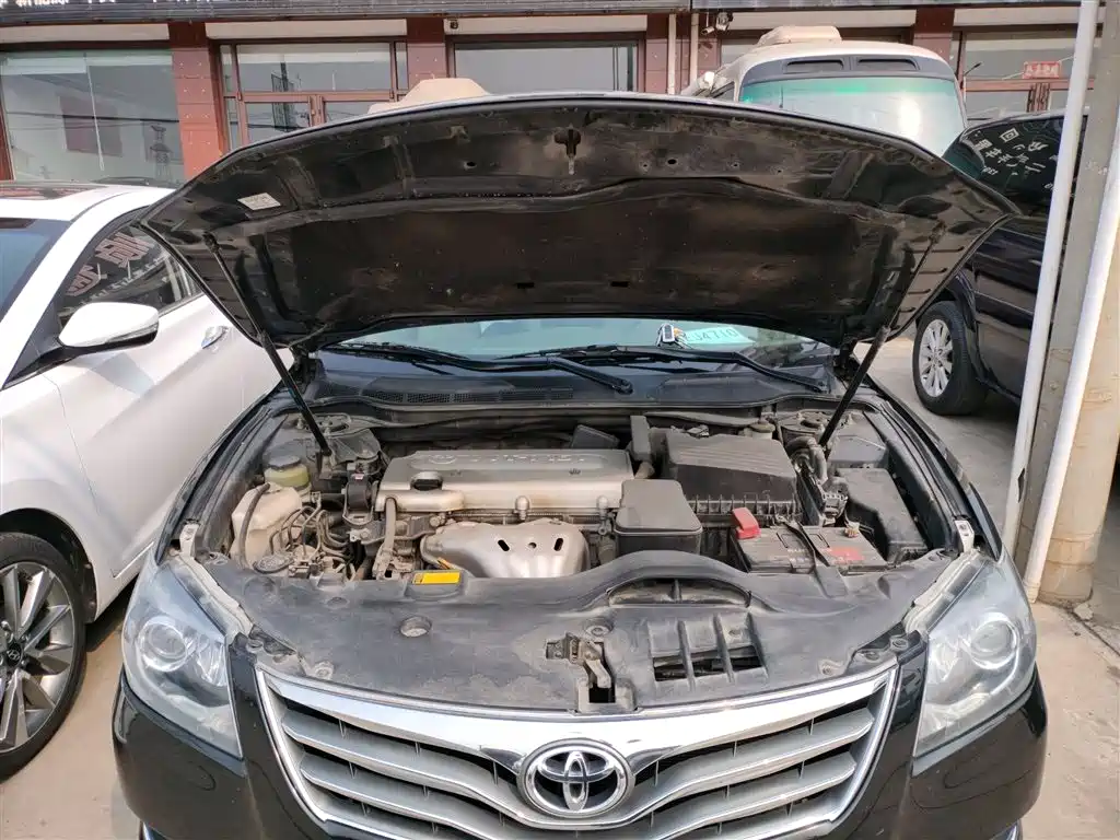 Toyota Camry 2014 — фото 23