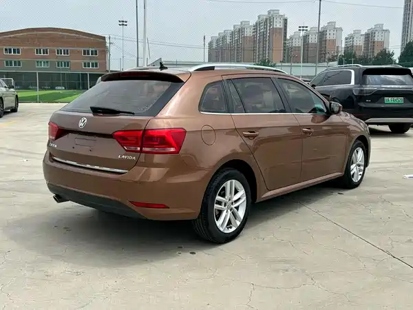 Volkswagen Gran Lavida 2016
