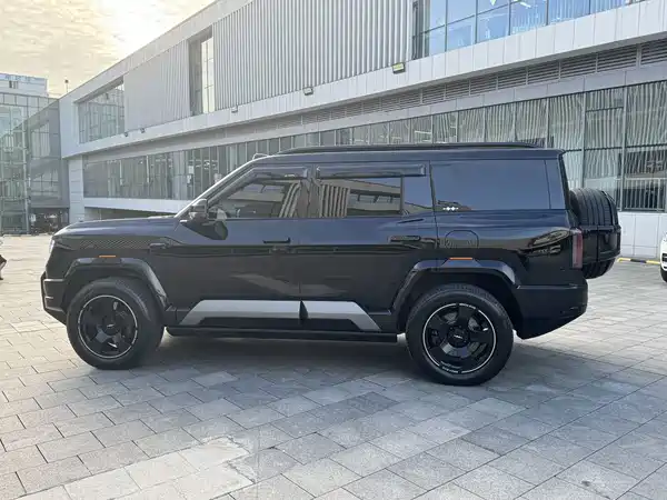 Fangchengbao Leopard 8 2024