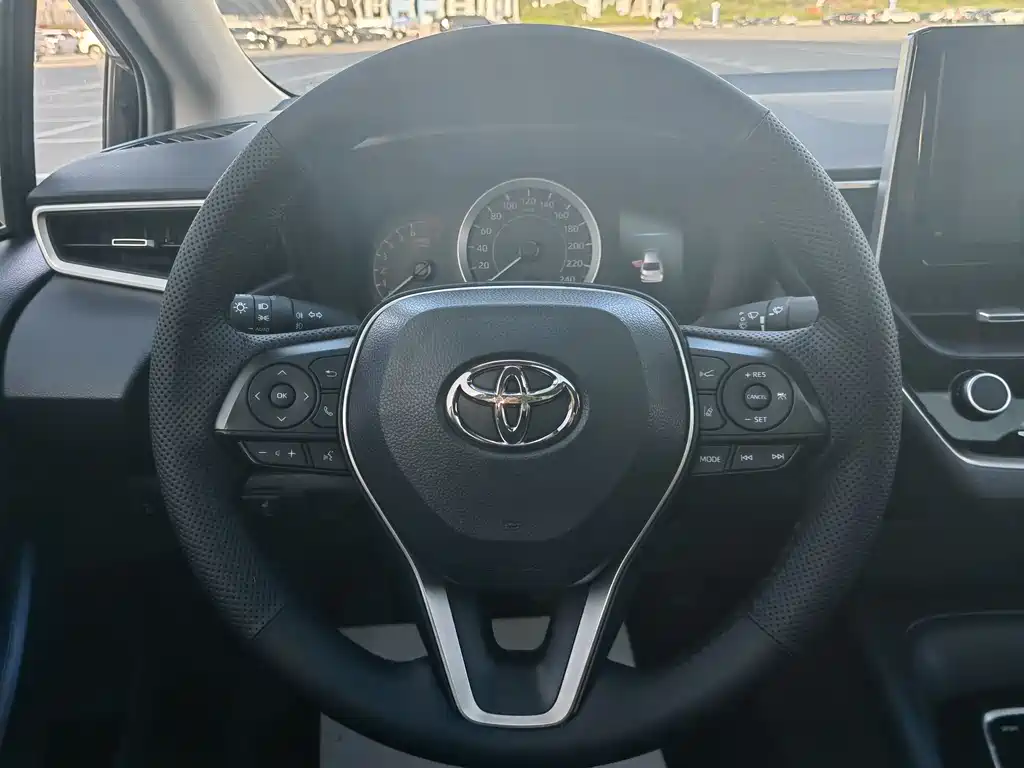 Toyota Corolla 2022 — фото 22