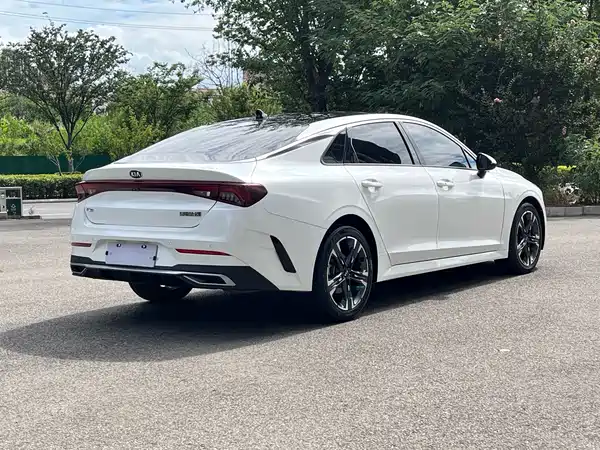 Kia K5 2021