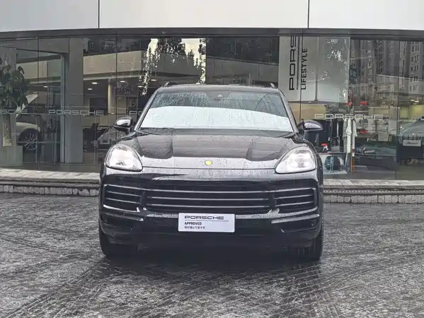Porsche Cayenne 2022
