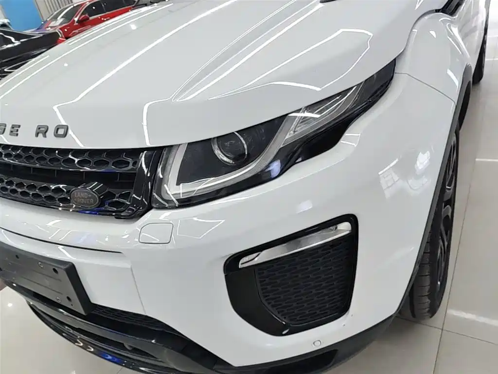 Land Rover Evoque 2018 — фото 24