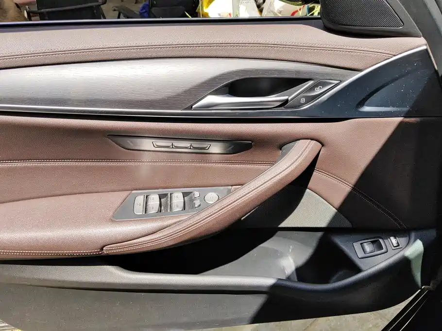 BMW 5 Series New Energy 2022
