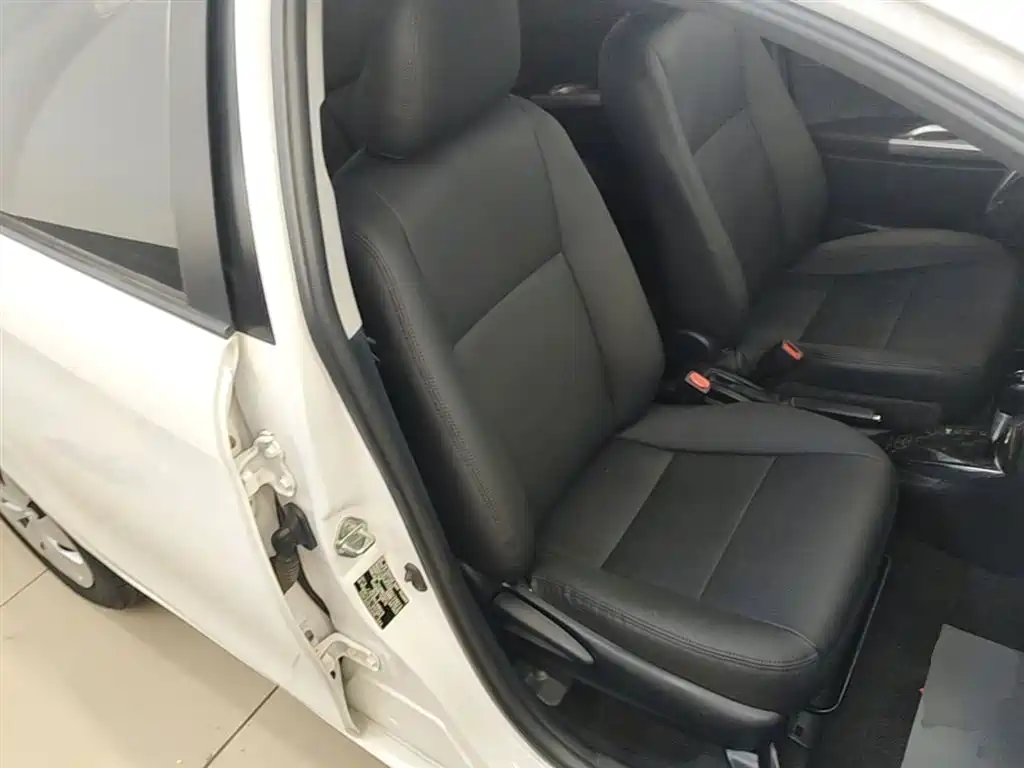 Toyota Yaris L 2016 — фото 25