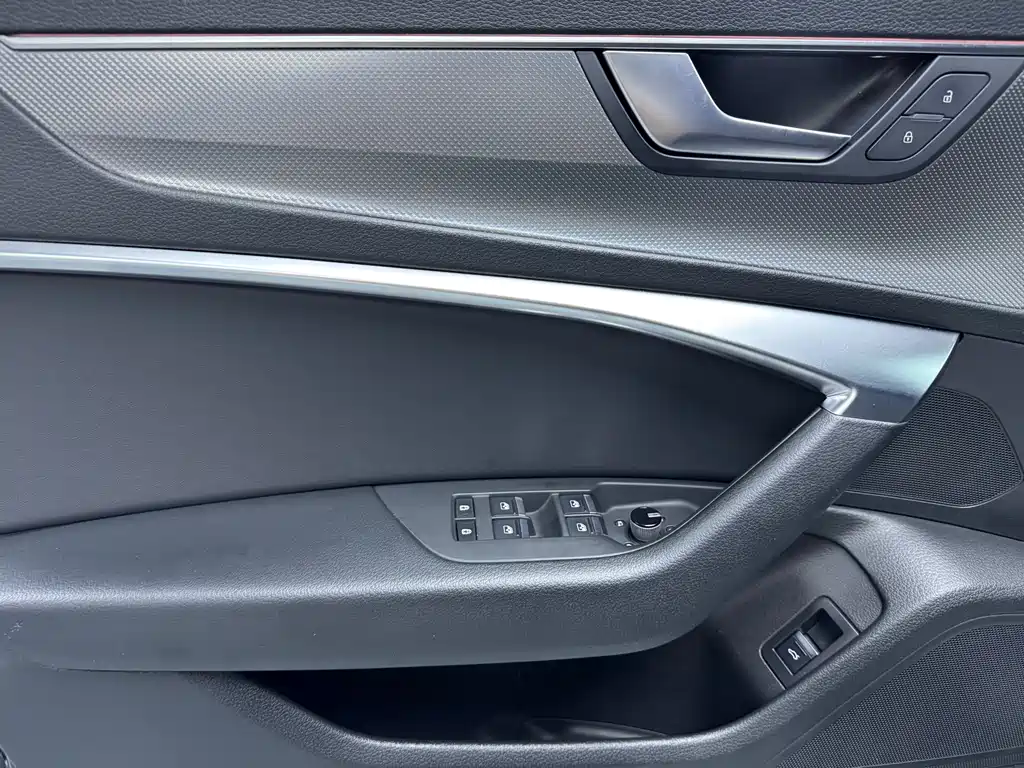 Audi A6L 2021