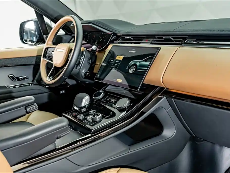 Land Rover Sport 2023 — фото 18