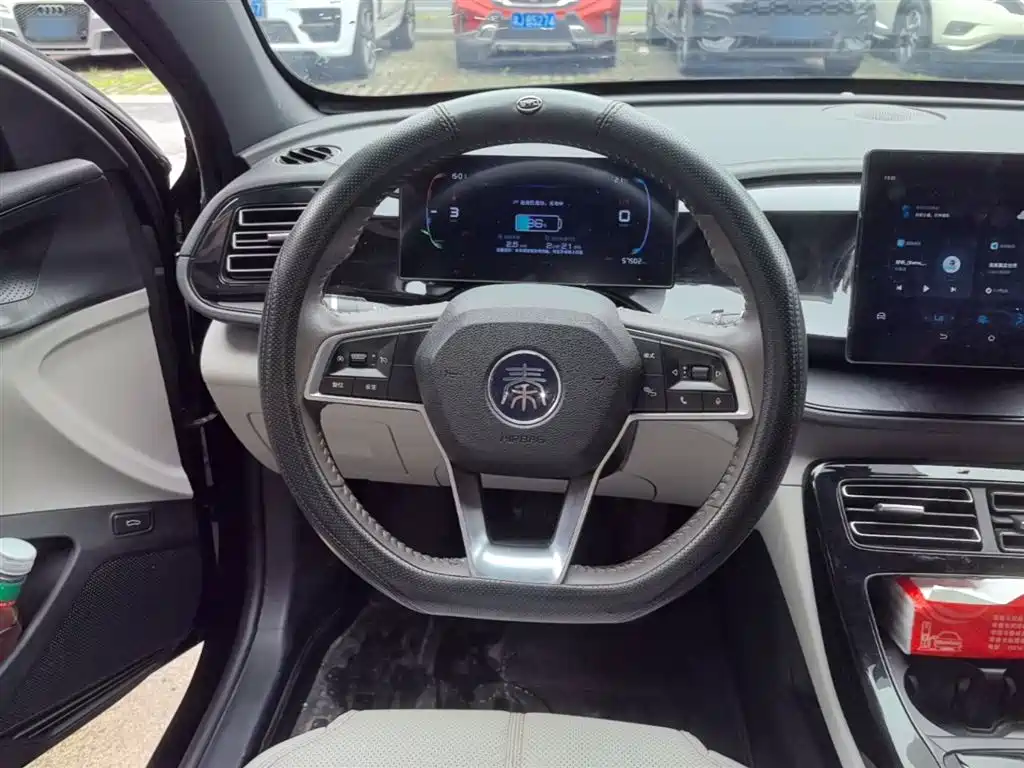 BYD Qin PLUS 2023 — фото 11