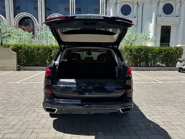 BMW X5 2023
