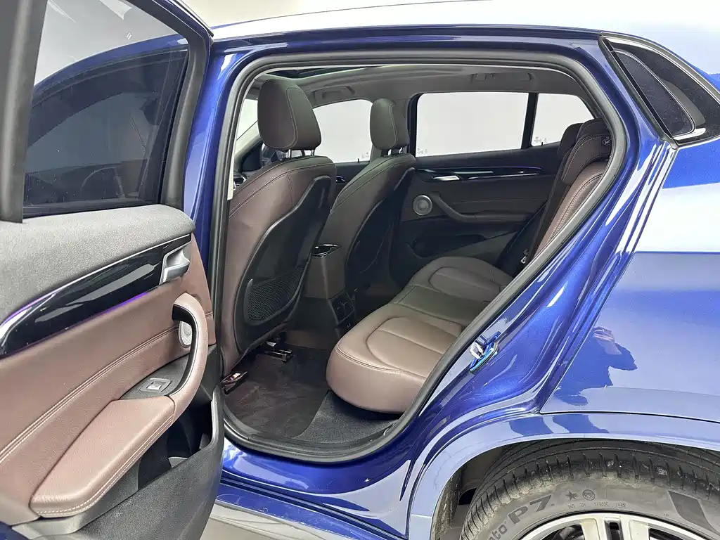 BMW X2 2022 — фото 11