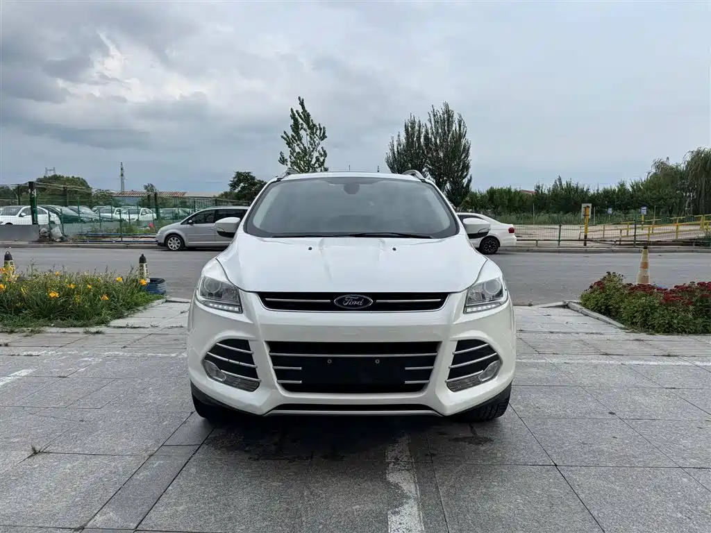 Ford Kuga 2014