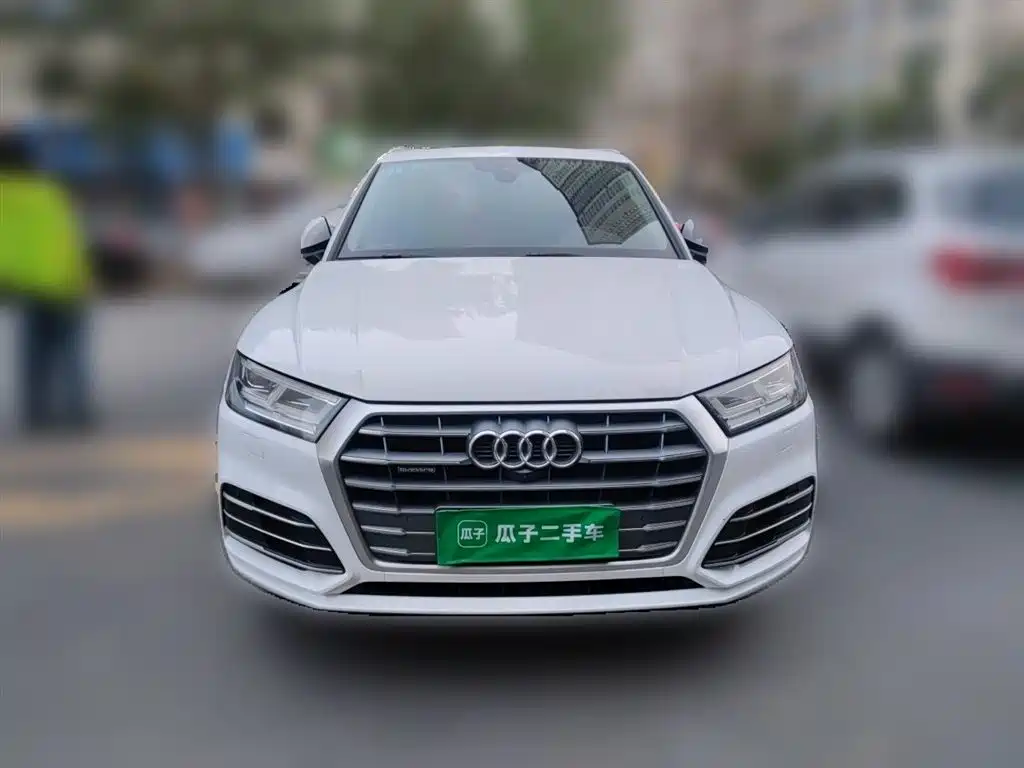 Audi Q5L 2019 — фото 2