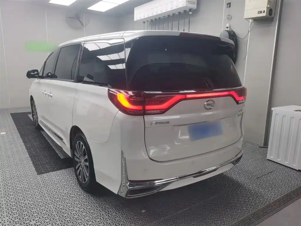 GAC Motor Trumpchi M8 2022 — фото 5