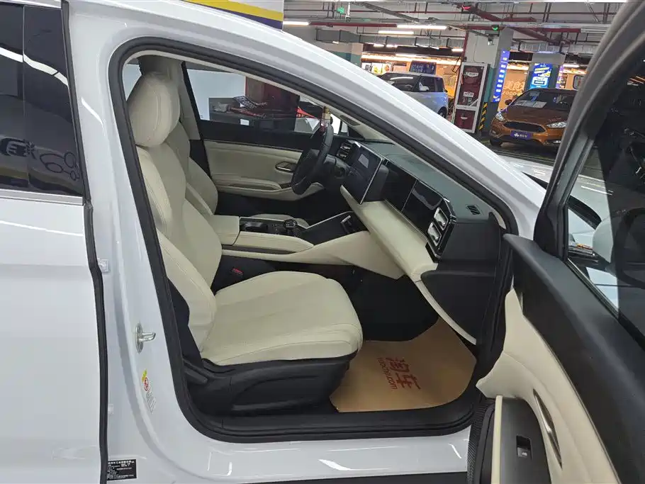BYD Qin L 2024 — фото 8