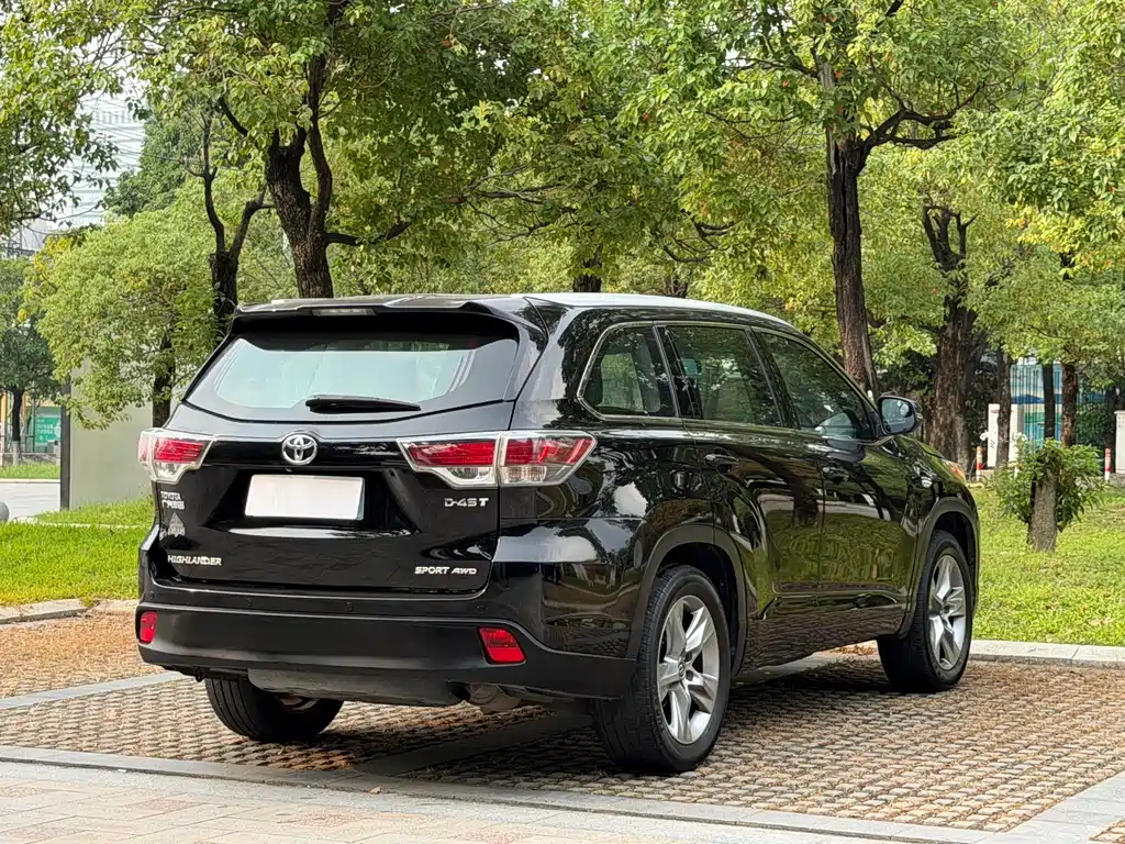 Toyota Highlander 2017 — фото 18