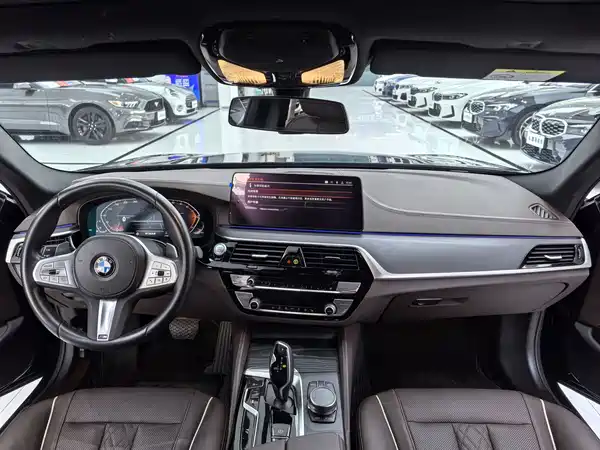 BMW 5 Series 2023
