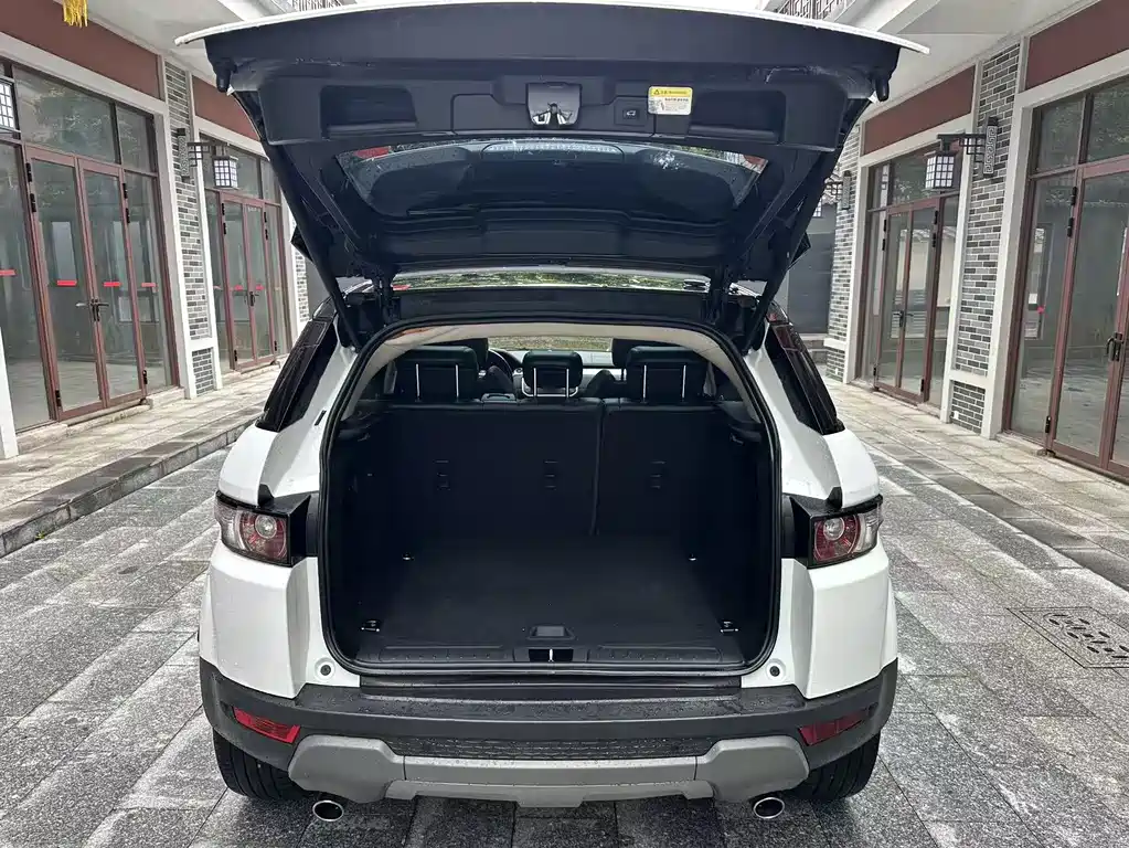 Land Rover Evoque 2016 — фото 17