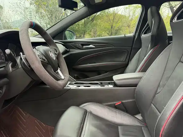 Buick Regal 2020