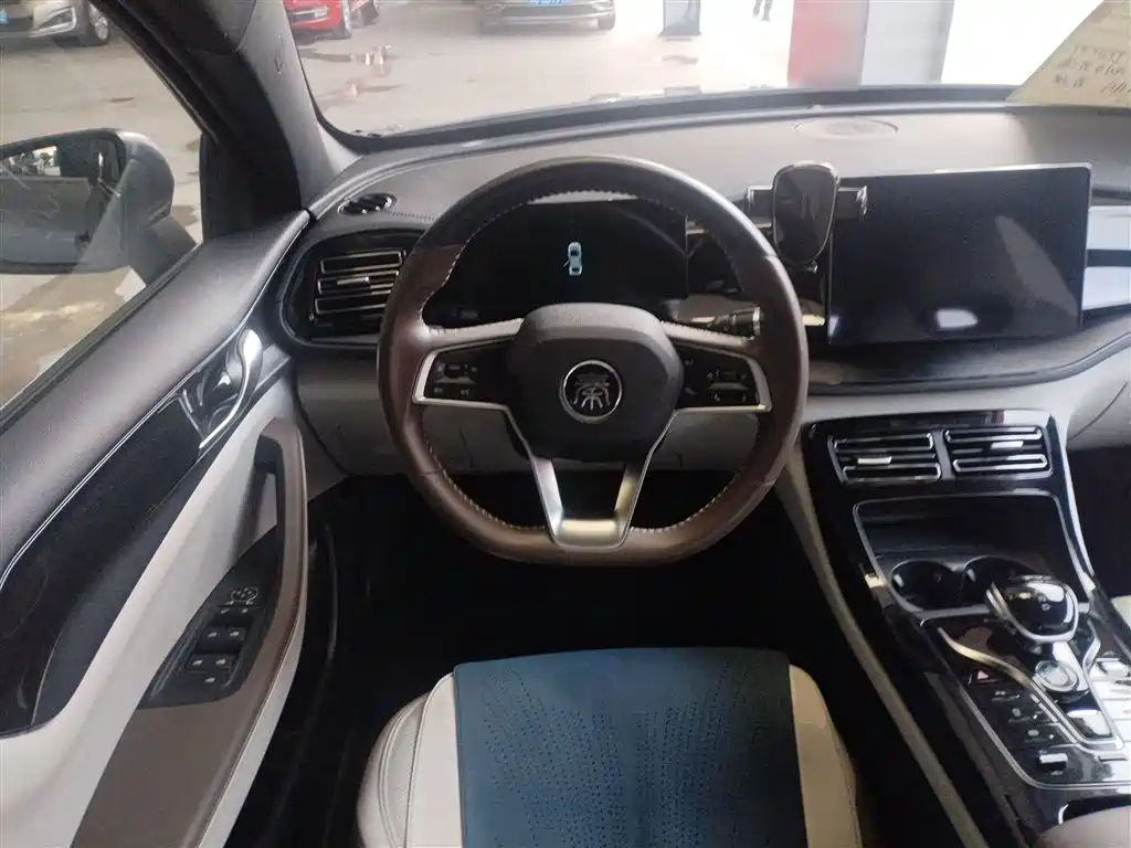 BYD Qin PLUS 2023 — фото 11