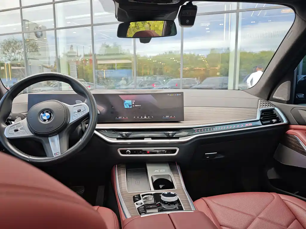 BMW X5 2025 — фото 10