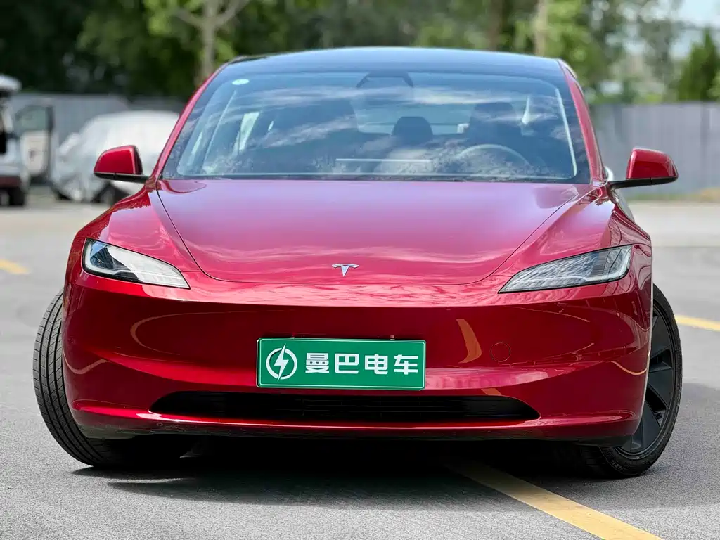 Tesla Model 3 2025 — фото 2