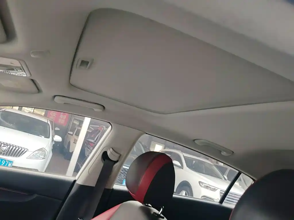 Kia KX Cross 2019 — фото 18