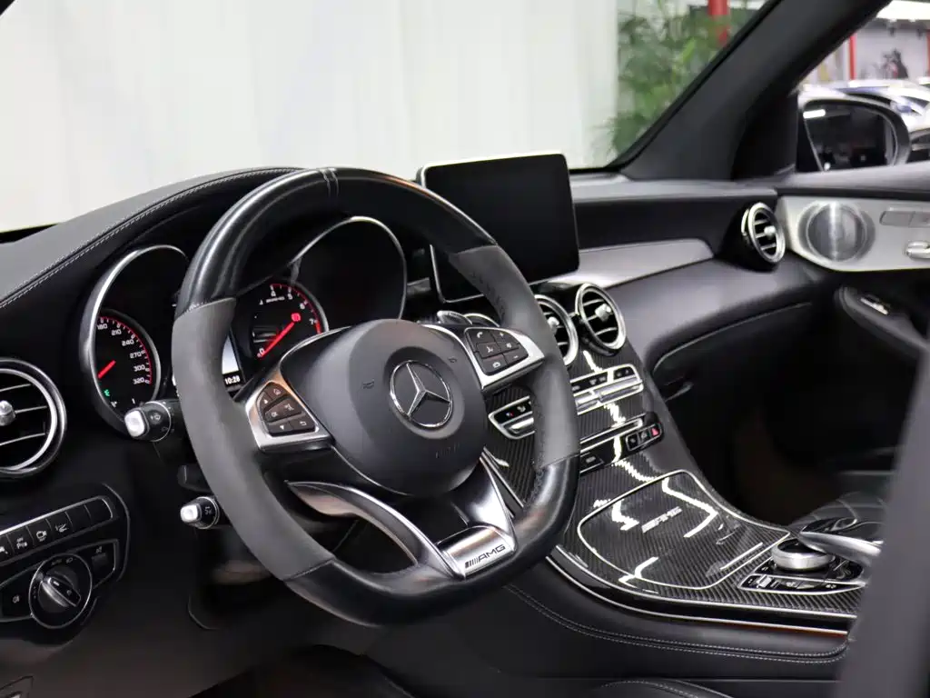Mercedes-Benz GLC Coupe AMG 2020 — фото 9