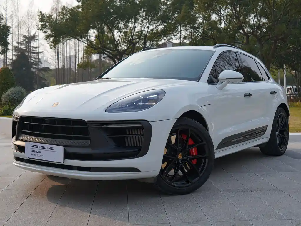 Porsche Macan 2023 — фото 1