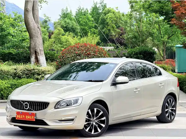 Volvo S60 2019