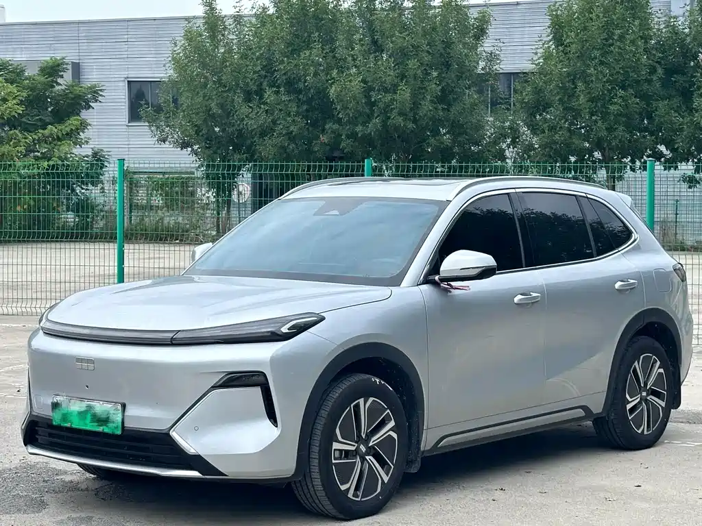 Geely Galaxy Starship 7 2025 — фото 1