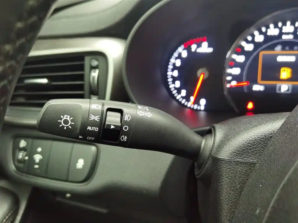 Kia Sorento 2015 — фото 21