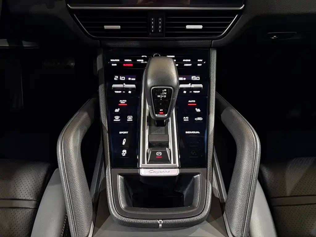Porsche Cayenne 2018 — фото 13