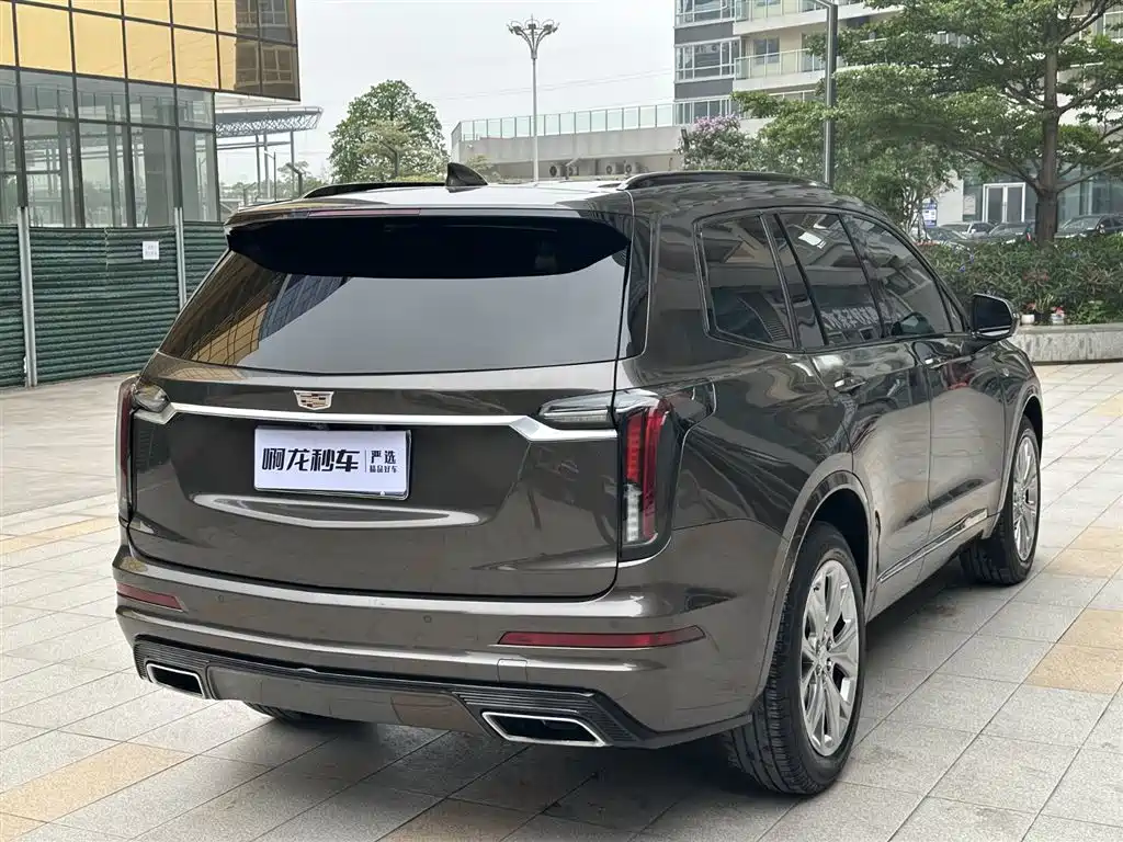 Cadillac XT6 2023 — фото 24